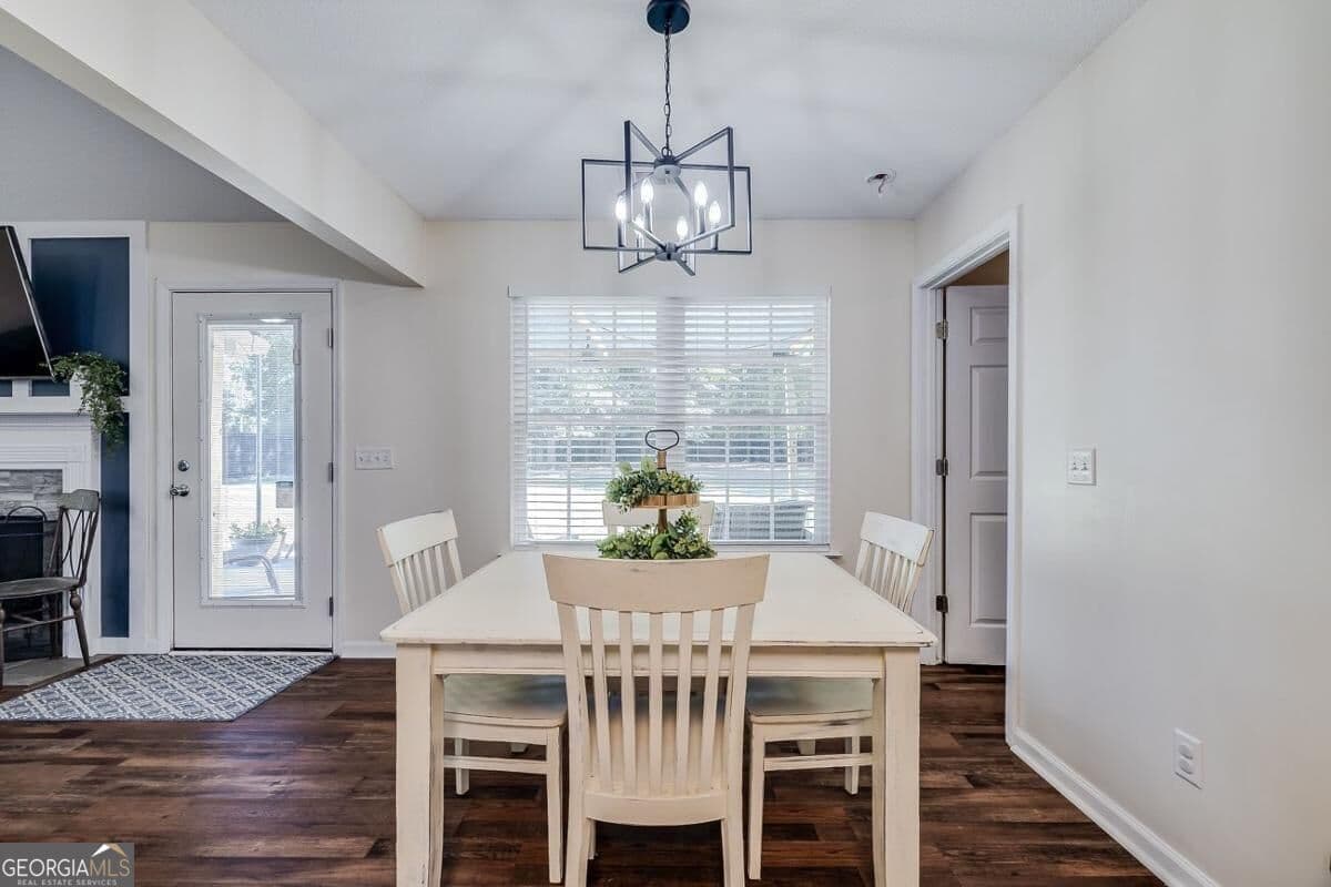 3 bedroom, 2 bathroom, 1,426 sq ft single family residence under contract at 145 Abigail Circle, Ellabell, GA 31308 — photo 8