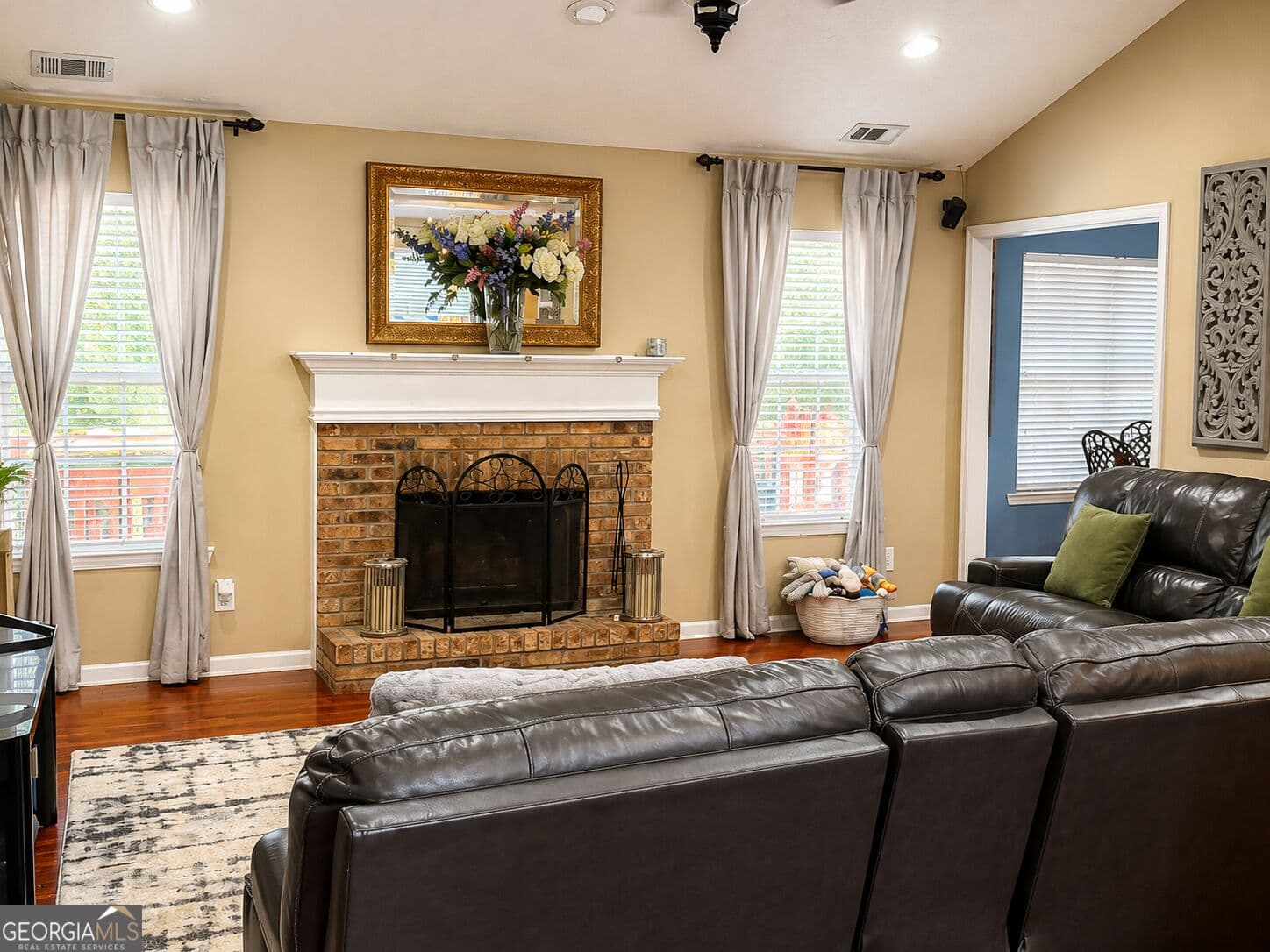 6 bedroom, 3 bathroom single family residence for sale at 1214 Bramlett Oak Court, Lawrenceville, GA 30045 — photo 5