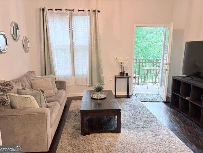 2 bedroom, 2 bathroom, 1,082 sq ft condominium for sale at 870 Mayson Turner Road 1224, Atlanta, GA 30344