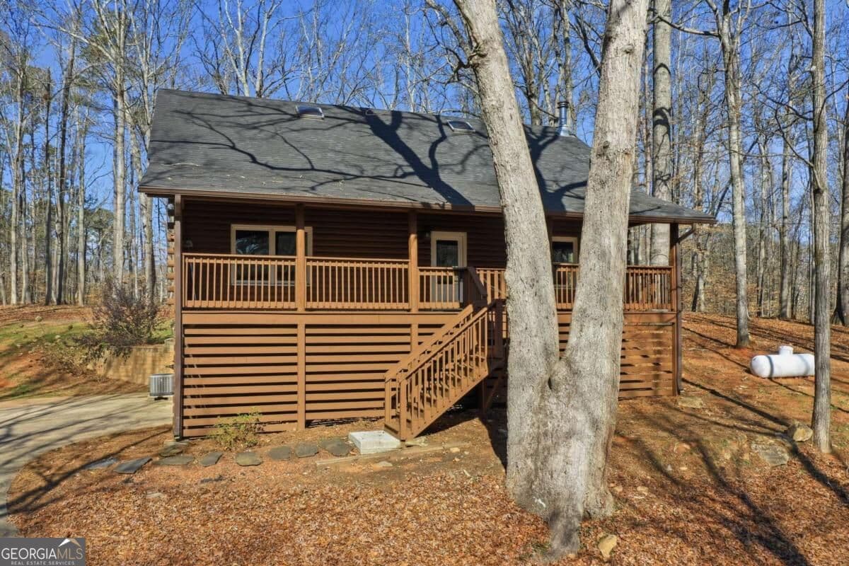 3 bedroom, 2 bathroom, 1,820 sq ft cabin,single family residence for sale at 437 Twin Lakes Drive, Canton, GA 30115 — photo 3