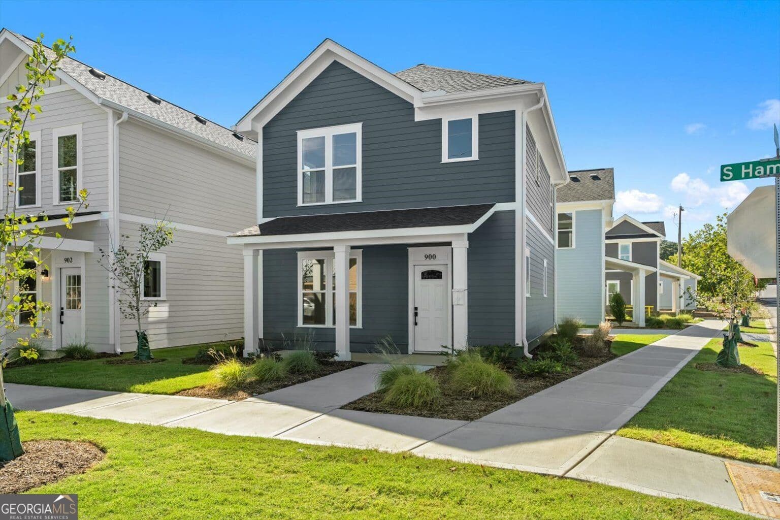3 bedroom, 2.5 bathroom, 1,380 sq ft single family residence for sale at 900 S Hamilton Street, Dalton, GA 30720 — photo 1 of 38