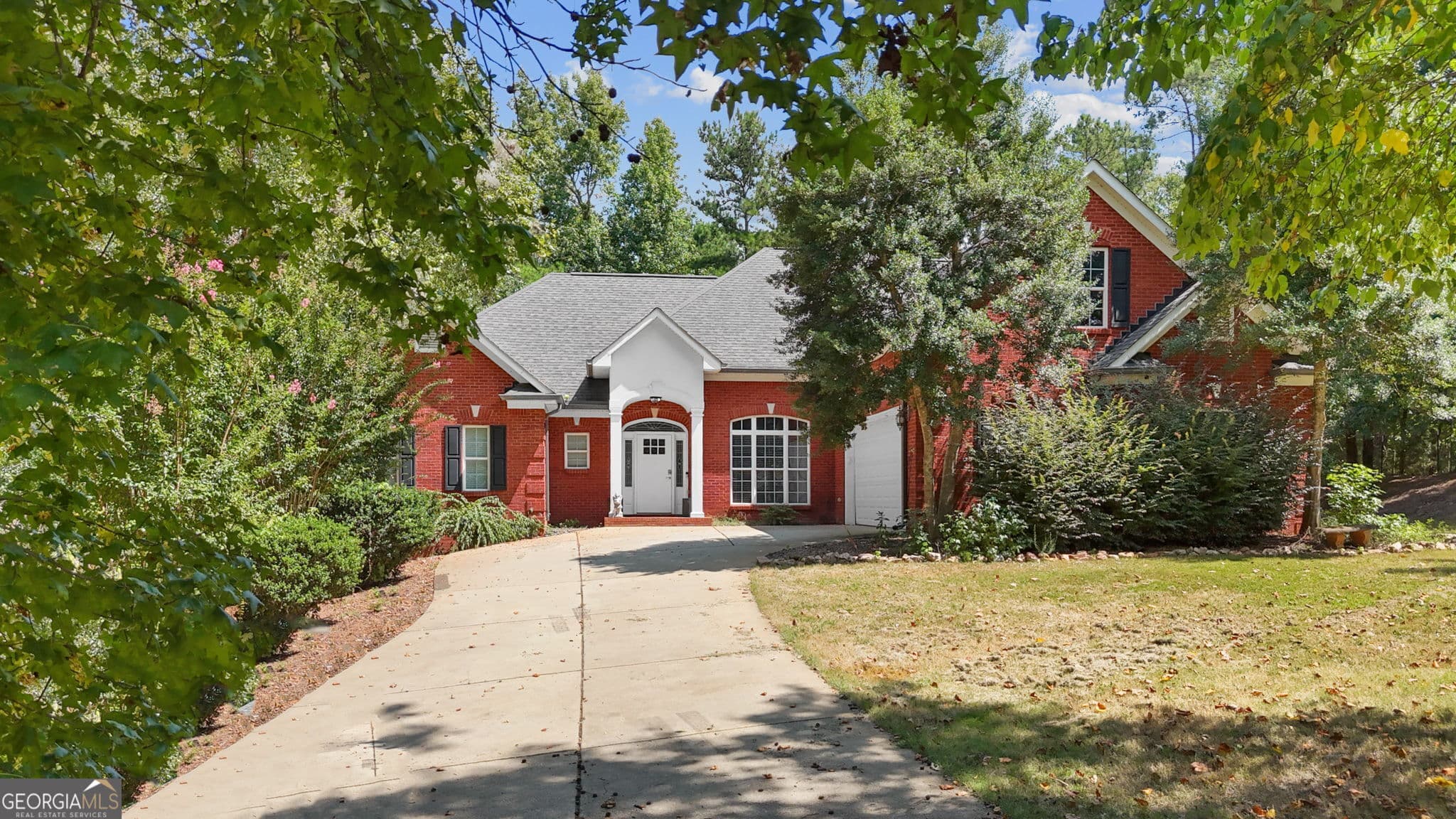 5 bedroom, 3.5 bathroom, 3,400 sq ft single family residence for sale at 400 Country Side Drive, Mcdonough, GA 30252 — photo 7