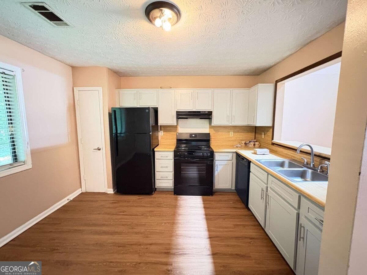 2 bedroom, 2 bathroom, 1,161 sq ft triplex for rent at 5371 Century Trace B, Norcross, GA 30093 for $1,550 a month — photo 5