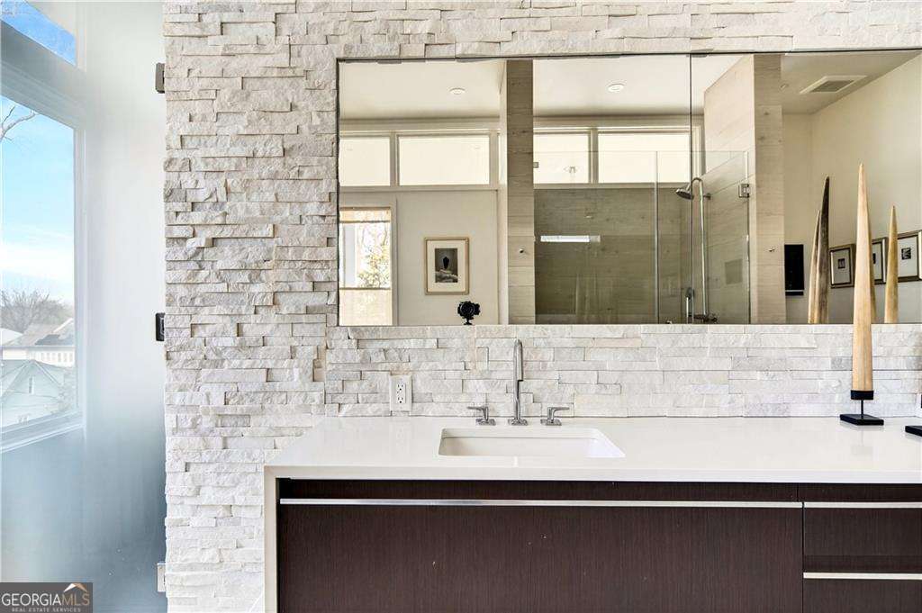 3 bedroom, 2.5 bathroom, 3,397 sq ft single family residence for rent at 292 9th Street, Atlanta, GA 30309 for $30,000 a month — photo 7