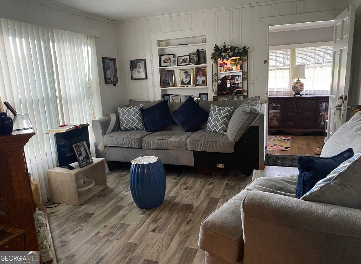 4 bedroom, 3 bathroom, 1,106 sq ft single family residence for sale at 1157 Rocky Creek Road, Macon, GA 31206 — photo 2