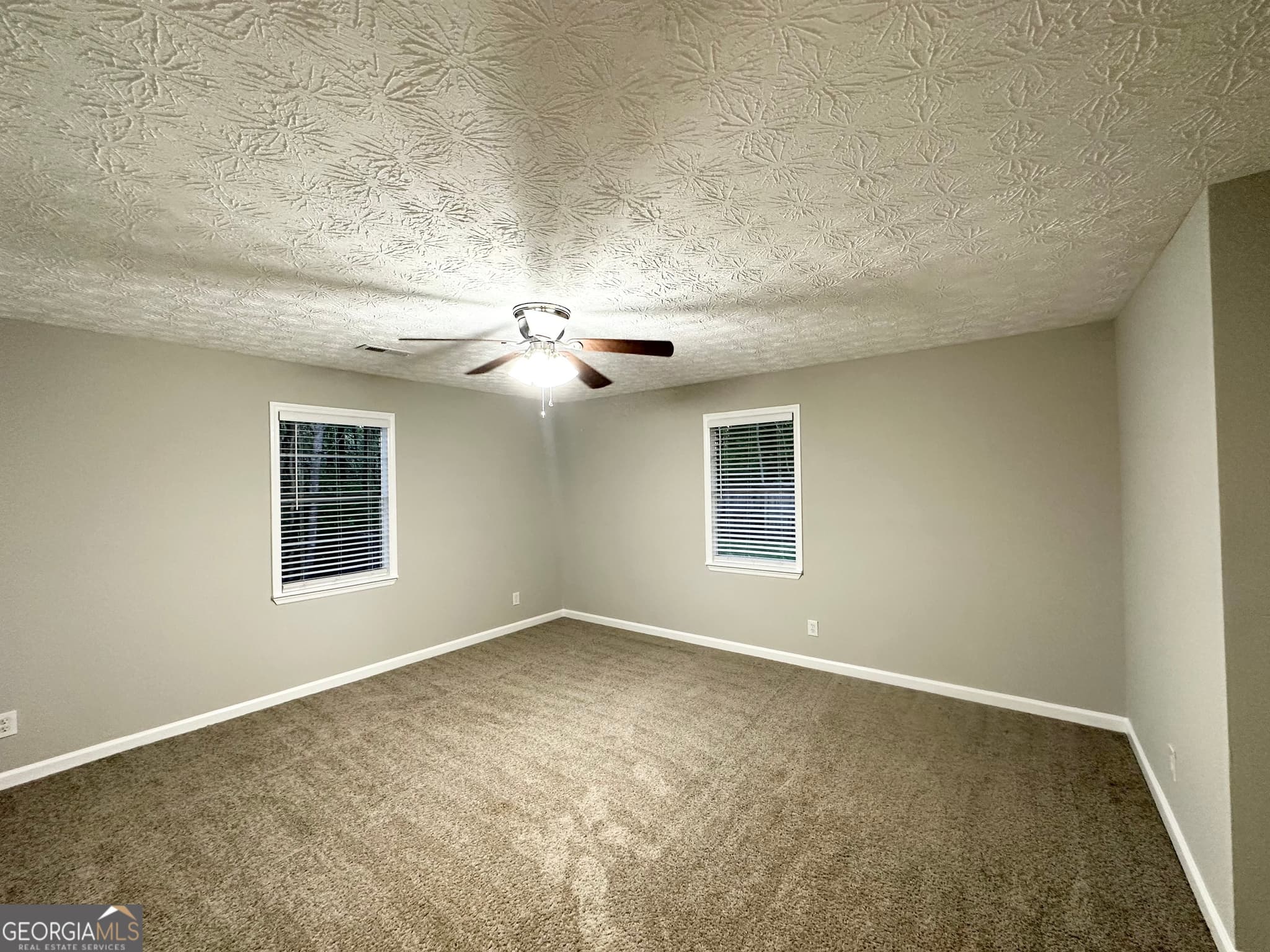 5 bedroom, 2.5 bathroom, 1,948 sq ft single family residence for sale at 659 Country Club Road, Newnan, GA 30263 — photo 10