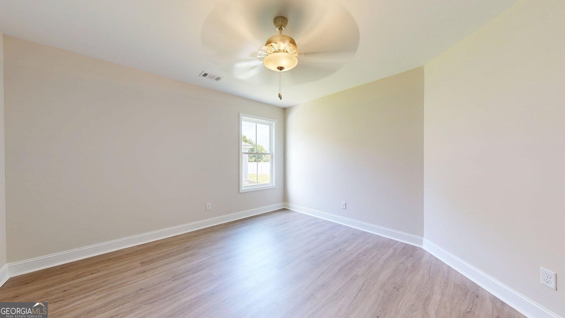 3 bedroom, 2 bathroom, 1,241 sq ft single family residence for rent at 2 N Roundtree Street, Statesboro, GA 30458 for $1,675 a month — photo 7