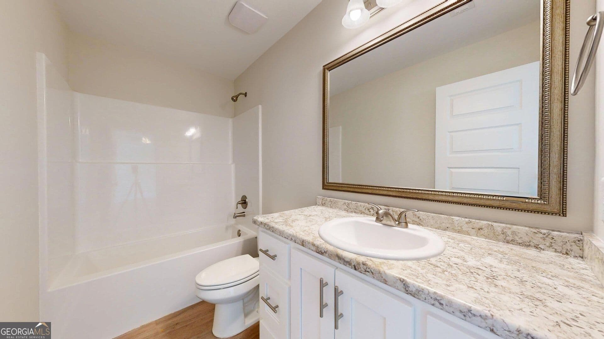 3 bedroom, 2 bathroom, 1,241 sq ft single family residence for rent at 2 N Roundtree Street, Statesboro, GA 30458 for $1,675 a month — photo 8