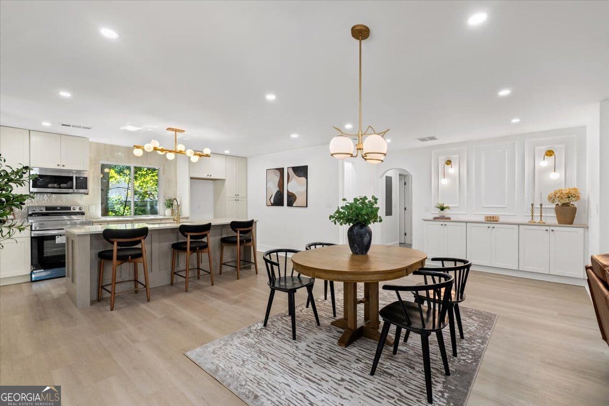 3 bedroom, 2 bathroom, 1,800 sq ft single family residence for sale at 685 Montevista Street, Atlanta, GA 30310 — photo 9