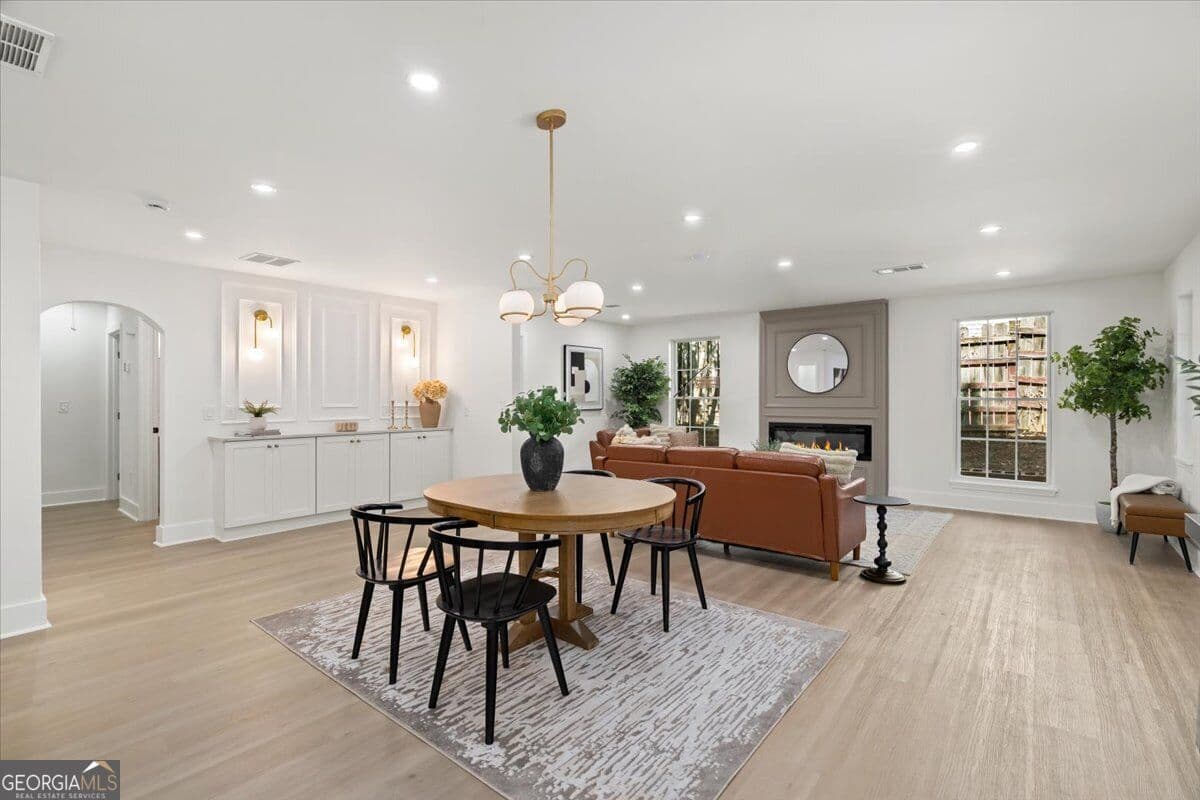 3 bedroom, 2 bathroom, 1,800 sq ft single family residence for sale at 685 Montevista Street, Atlanta, GA 30310 — photo 8