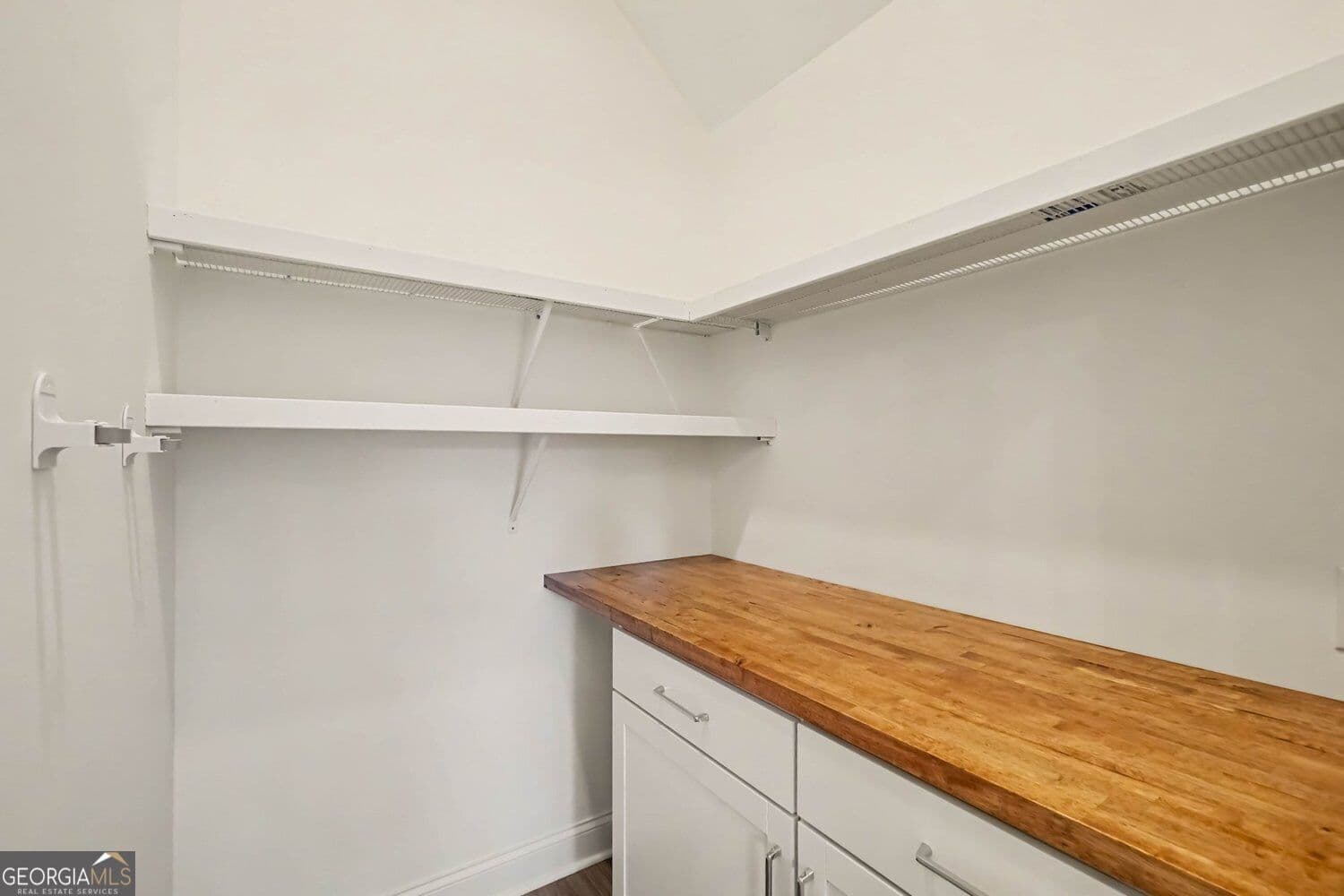 2 bedroom, 2.5 bathroom, 1,850 sq ft townhouse for rent at 409 Burgundy Way, Woodstock, GA 30188 for $3,500 a month — photo 10
