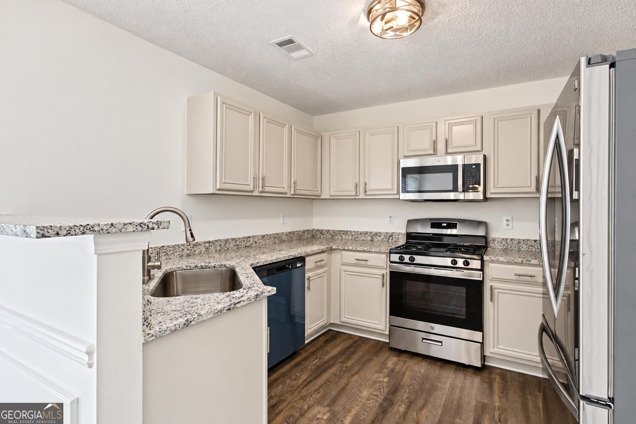 4 bedroom, 3 bathroom, 2,228 sq ft single family residence for sale at 11657 Flemming Court, Hampton, GA 30228 — photo 5