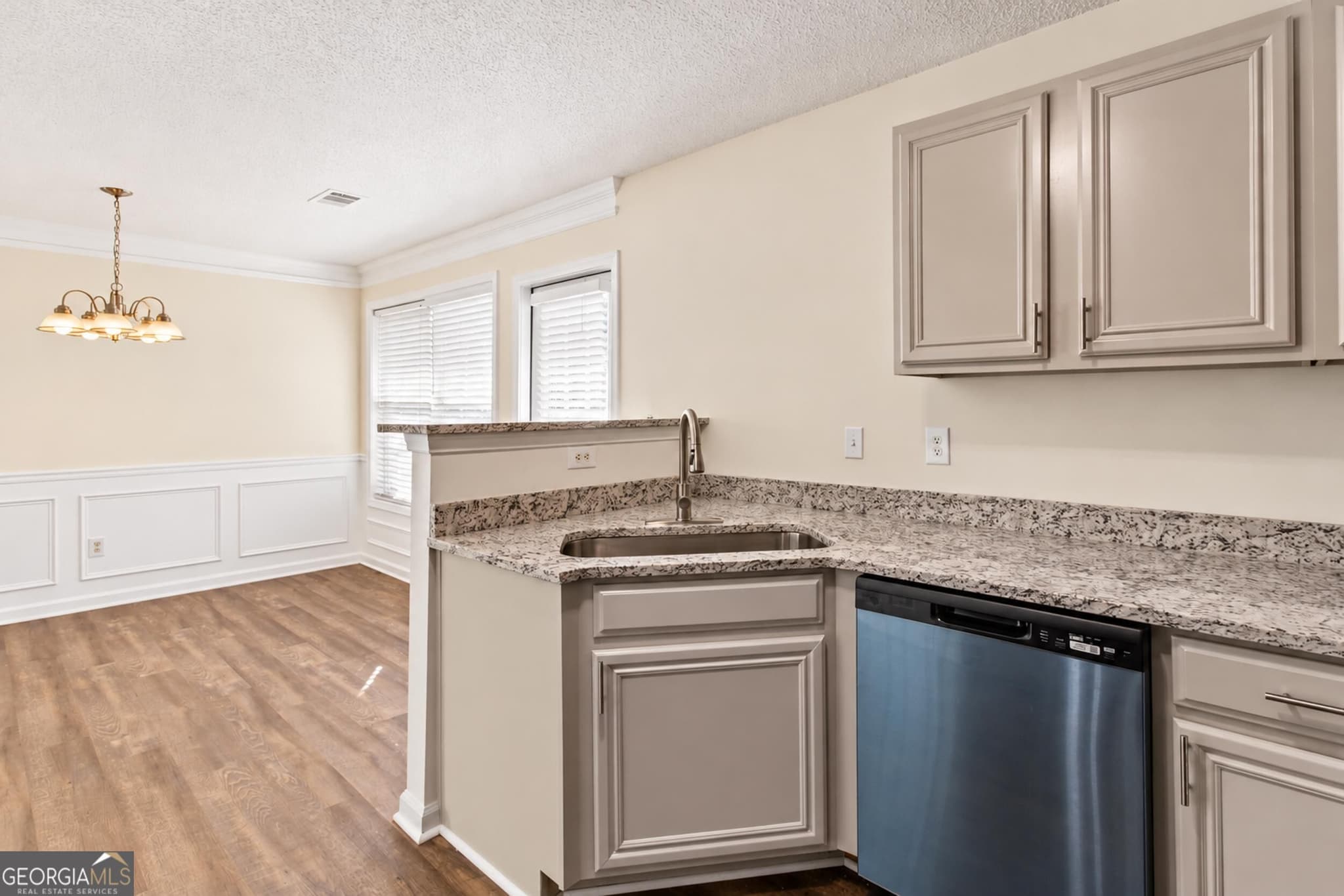 4 bedroom, 3 bathroom, 2,228 sq ft single family residence for sale at 11657 Flemming Court, Hampton, GA 30228 — photo 4