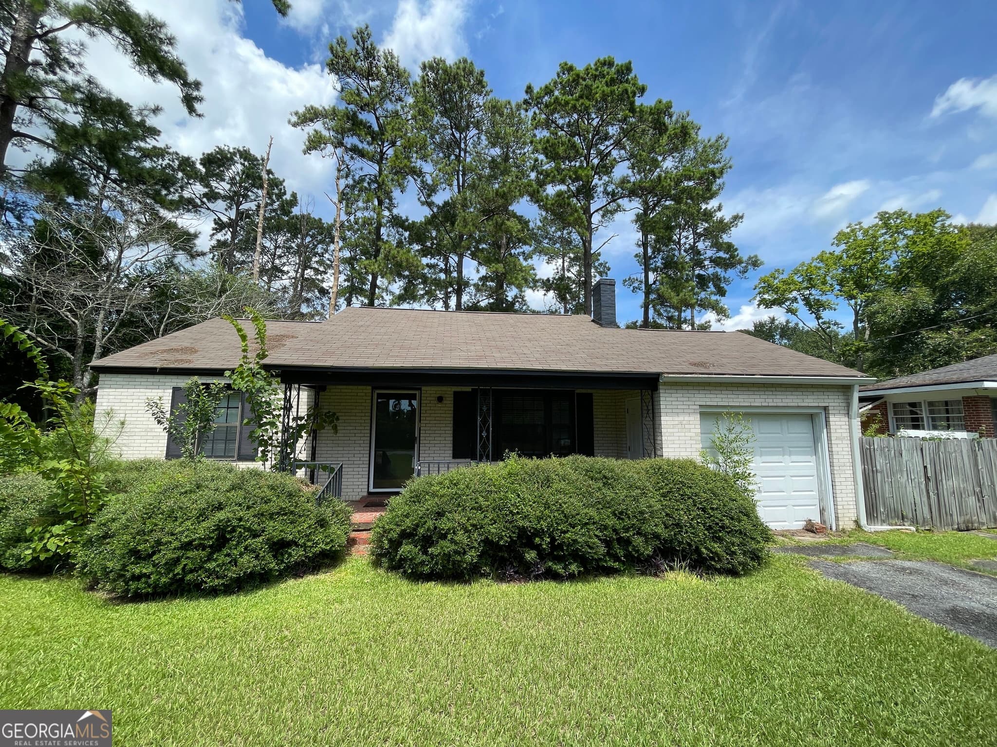3 bedroom, 1.5 bathroom, 1,188 sq ft single family residence for sale at 110 Peter Street, Cochran, GA 31014 — photo 2