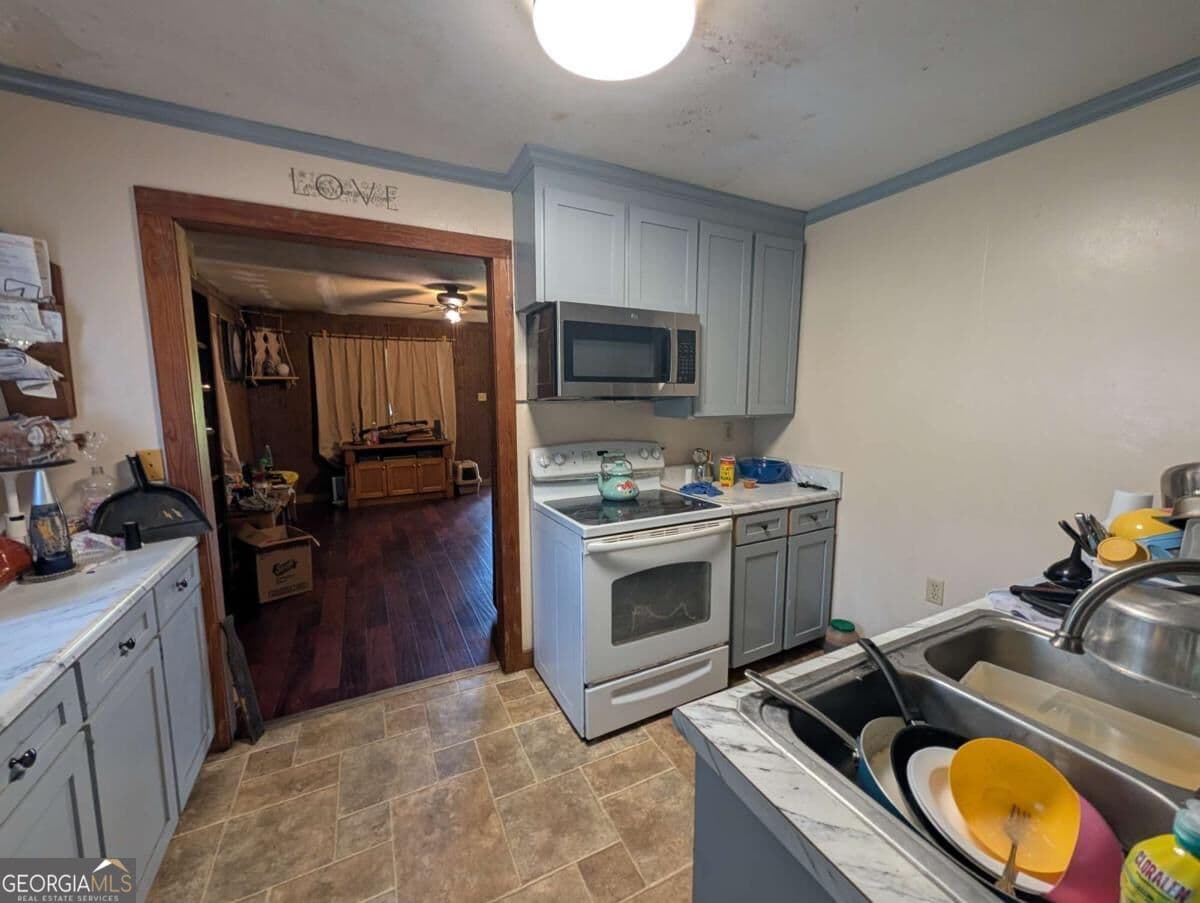 5 bedroom, 3 bathroom, 1,936 sq ft single family residence for sale at 144 Hales Landing Road, Bainbridge, GA 39817 — photo 6