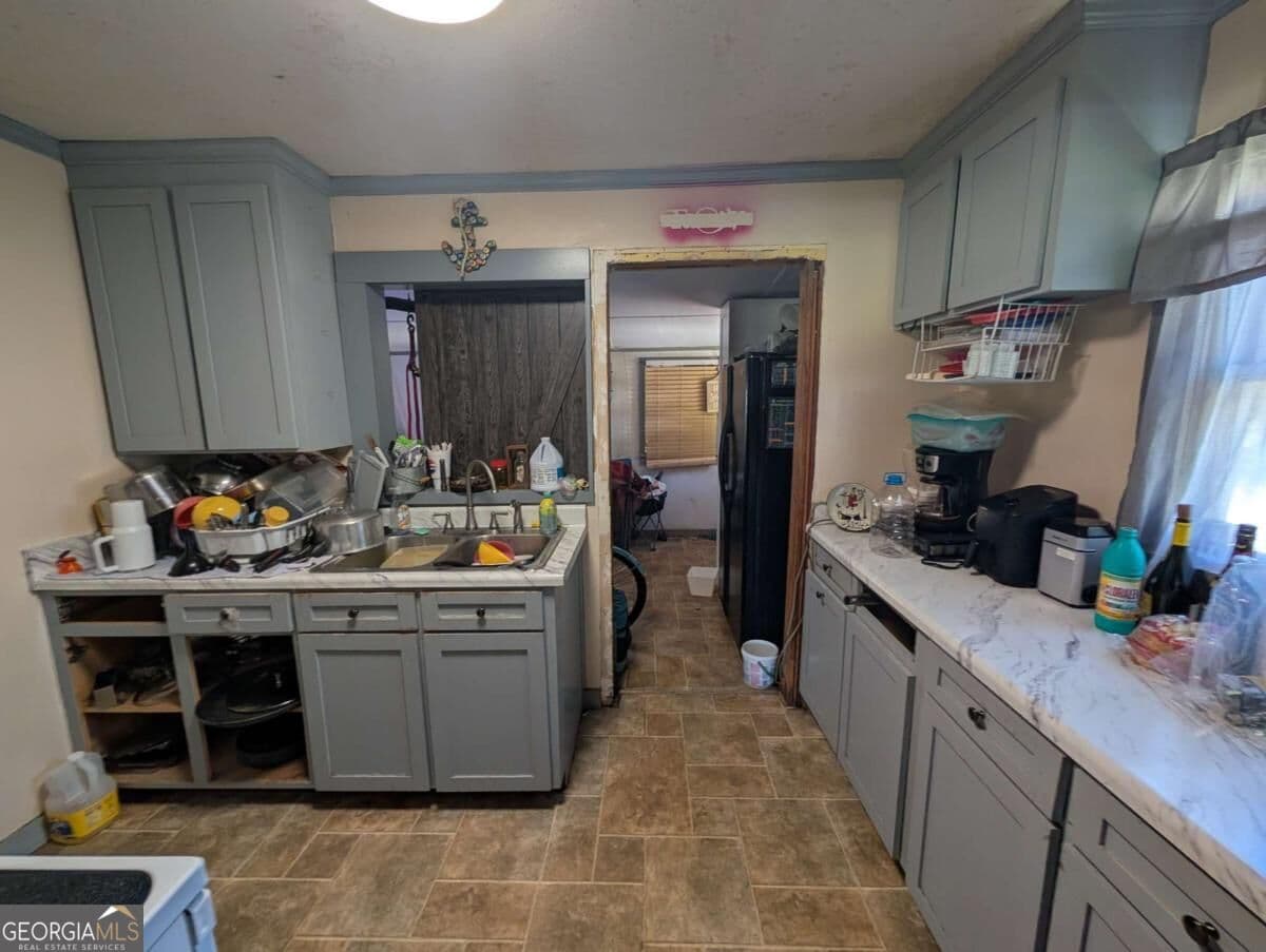 5 bedroom, 3 bathroom, 1,936 sq ft single family residence for sale at 144 Hales Landing Road, Bainbridge, GA 39817 — photo 4