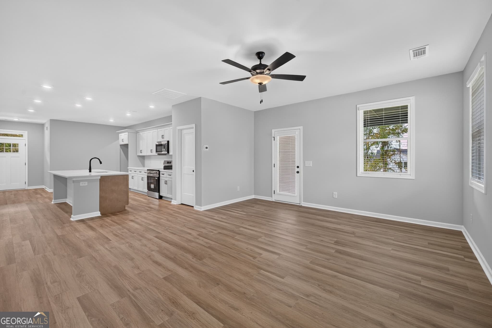 4 bedroom, 2.5 bathroom, 2,225 sq ft single family residence for sale at 144 Eagles Crest Drive, Commerce, GA 30529 — photo 3