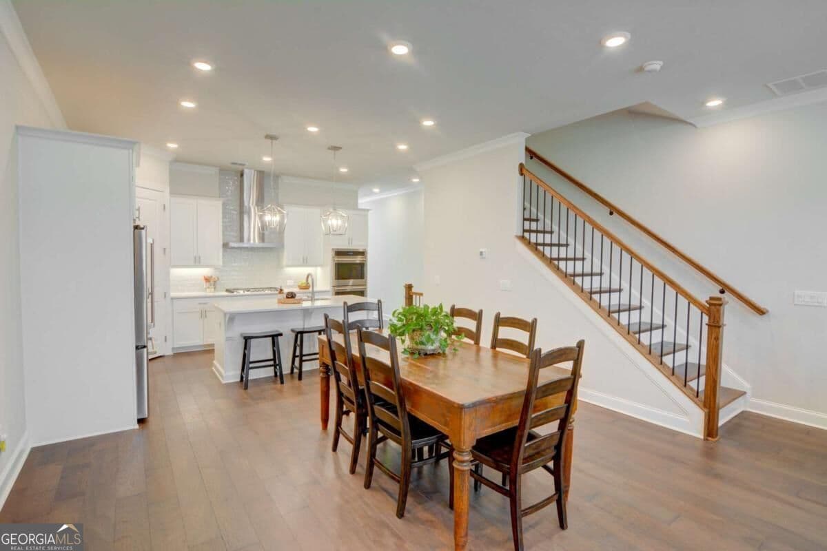 3 bedroom, 2.5 bathroom, 2,240 sq ft townhouse for sale at 4651 Lanarc Drive, Peachtree Corners, GA 30092 — photo 9
