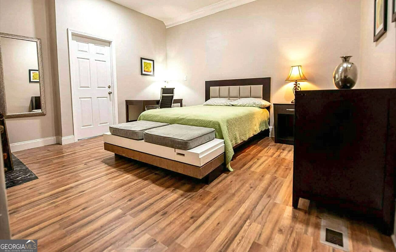 6 bedroom, 3 bathroom, 2,741 sq ft single family residence for rent at 1005 Courtland Avenue, Macon, GA 31204 for $700 a month — photo 6