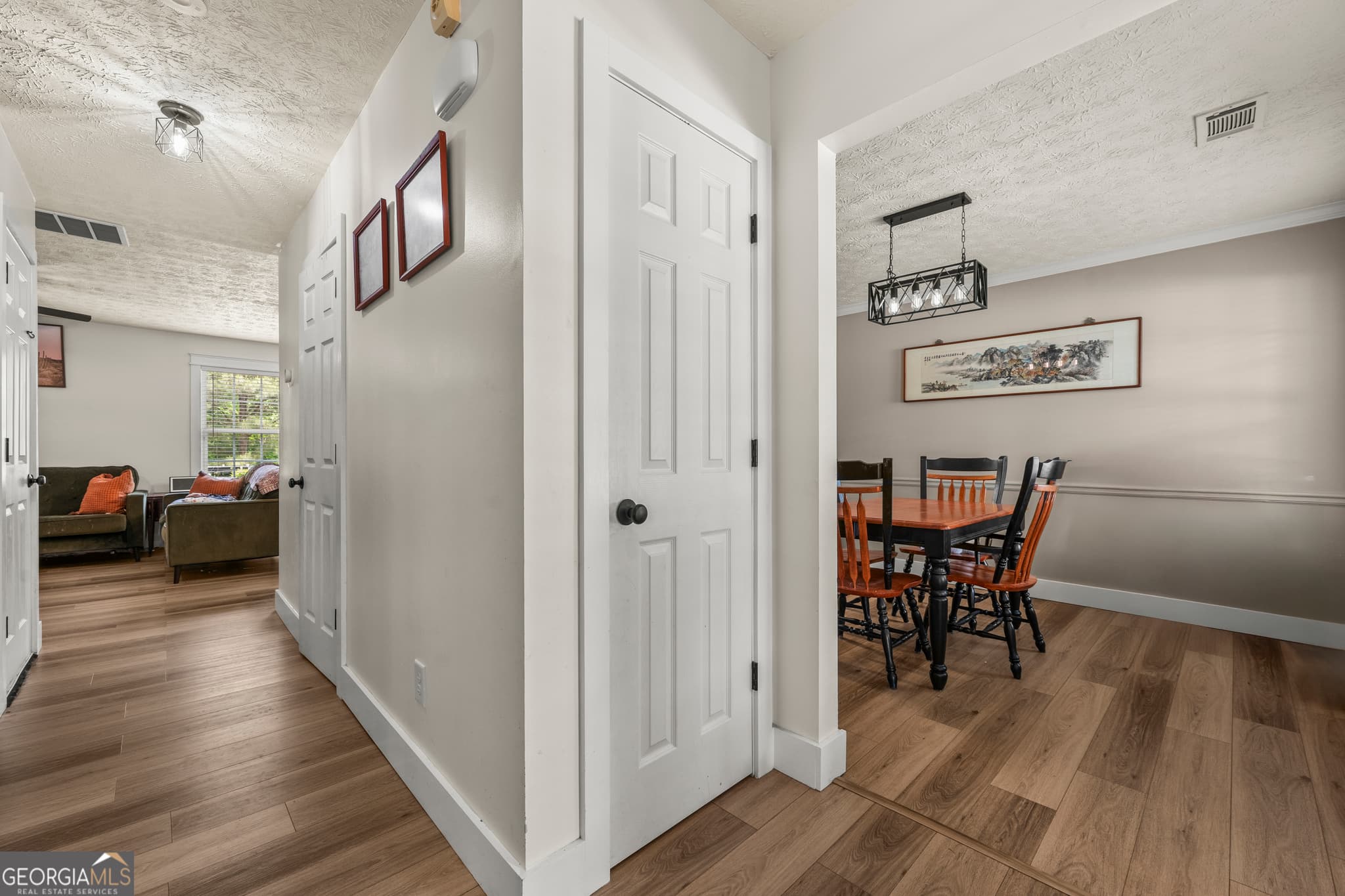 4 bedroom, 3.5 bathroom, 2,736 sq ft single family residence for sale at 978 Shannon Road, Loganville, GA 30052 — photo 3