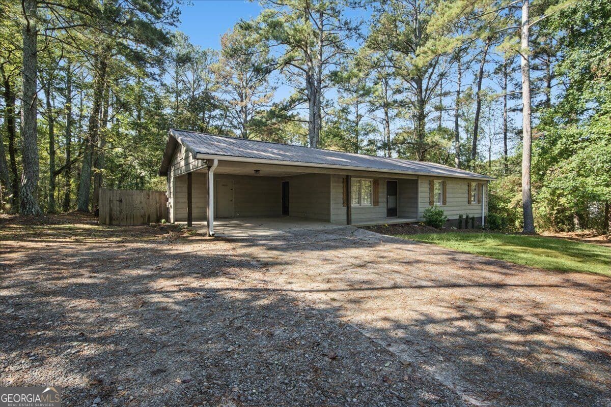 3 bedroom, 2 bathroom, 1,544 sq ft single family residence for sale at 1537 Georgia Avenue, Bremen, GA 30110 — photo 6