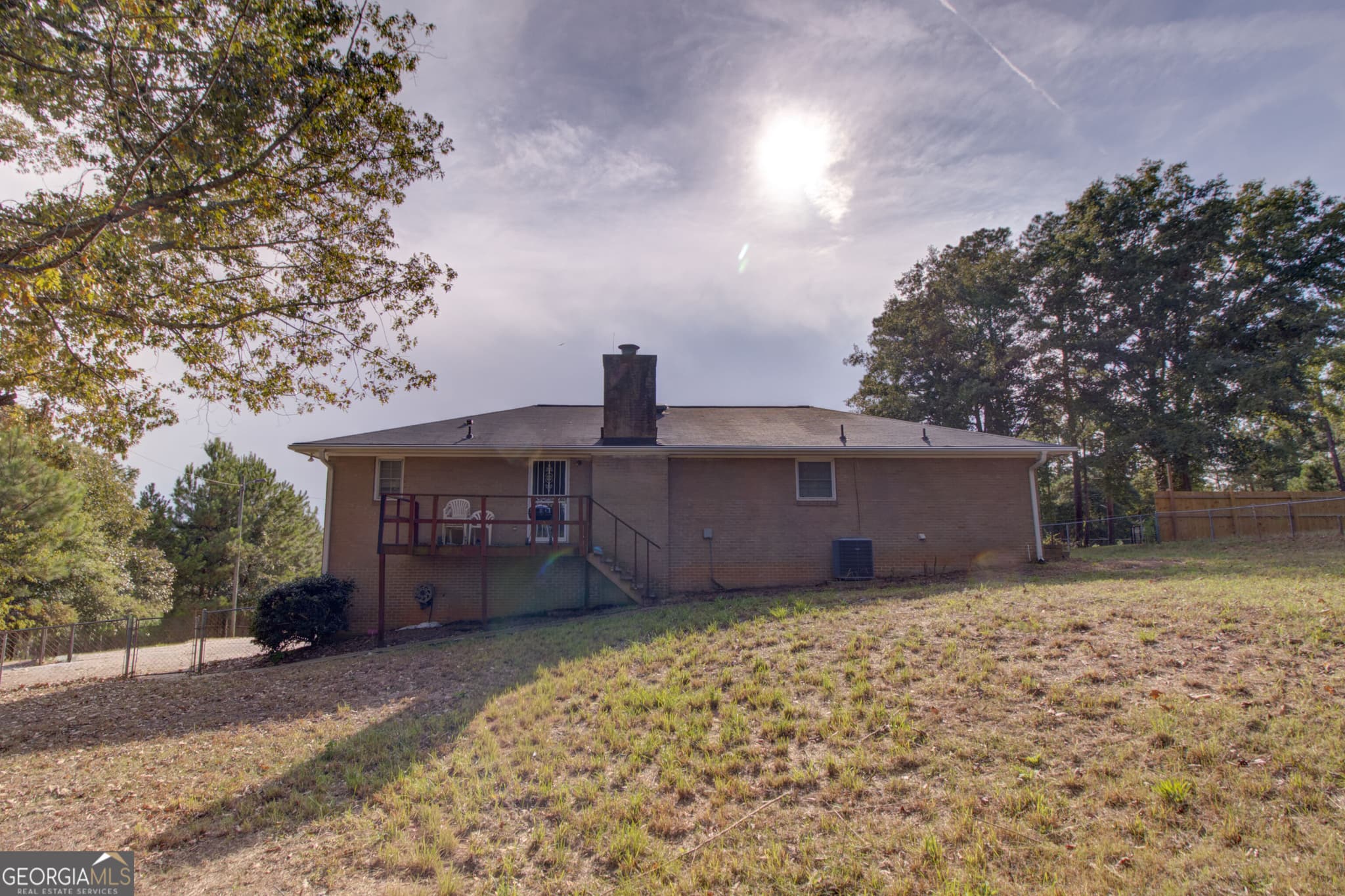 2 bedroom, 1.5 bathroom, 1,596 sq ft single family residence for sale at 202 E Wright Street, Winder, GA 30680 — photo 4