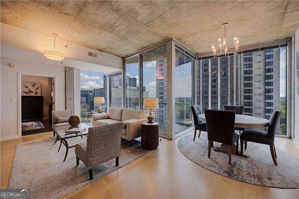 2 bedroom, 2 bathroom, 1,223 sq ft condominium for sale at 3324 Peachtree Road 1101, Atlanta, GA 30326 — photo 10