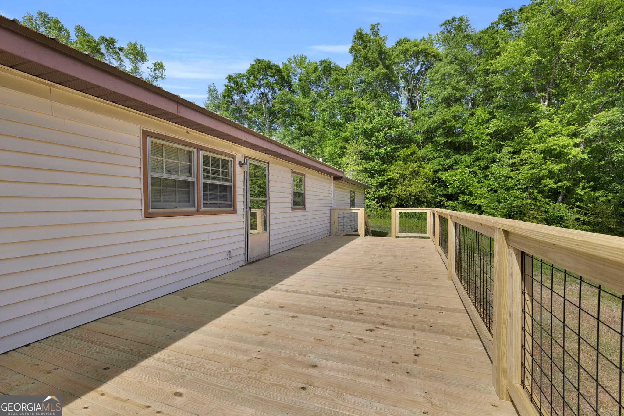 6 bedroom, 3 bathroom, 3,129 sq ft single family residence for sale at 1894 Athens Road, Carnesville, GA 30521 — photo 8