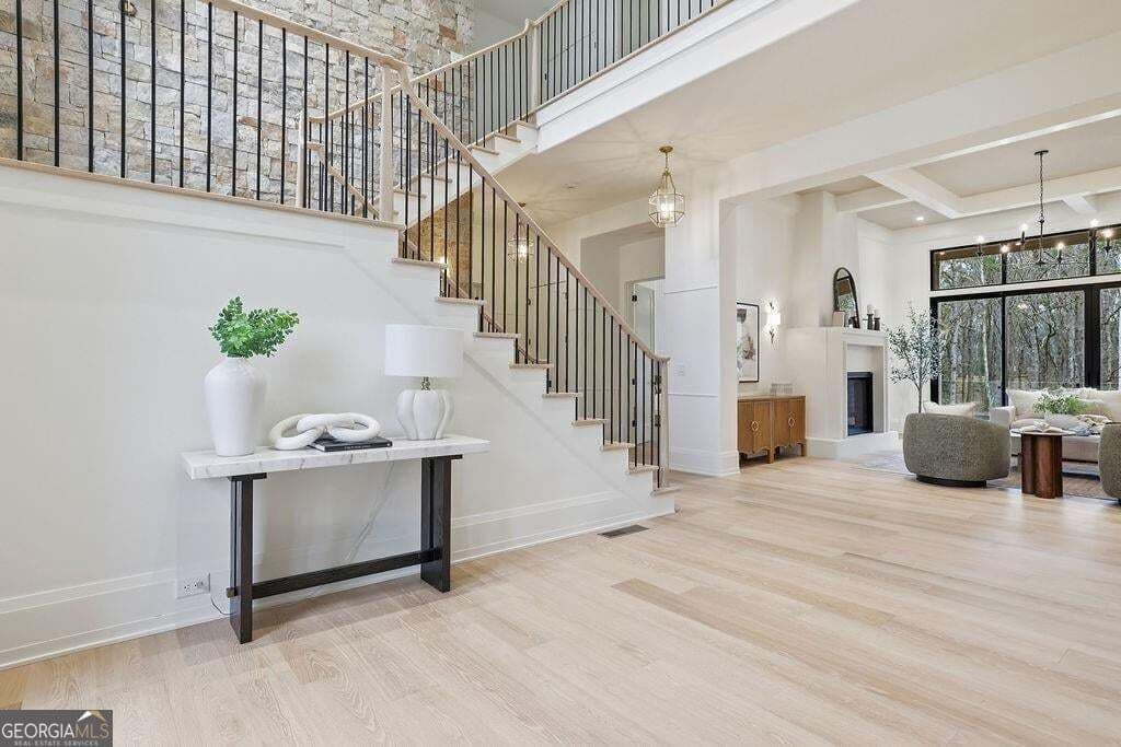5 bedroom, 5.5 bathroom, 5,938 sq ft single family residence for sale at 115 Oak Leaf Trail, Milton, GA 30004 — photo 3