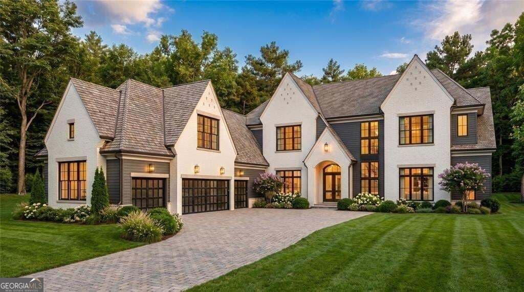 5 bedroom, 5.5 bathroom, 5,938 sq ft single family residence for sale at 115 Oak Leaf Trail, Milton, GA 30004 — photo 1 of 25