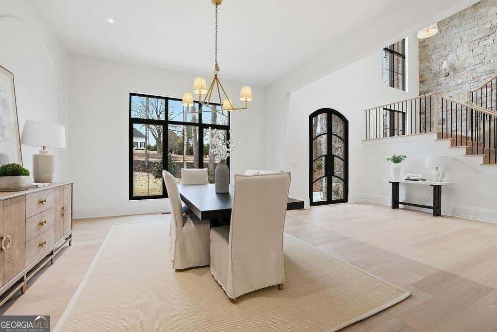 5 bedroom, 5.5 bathroom, 5,938 sq ft single family residence for sale at 115 Oak Leaf Trail, Milton, GA 30004 — photo 5