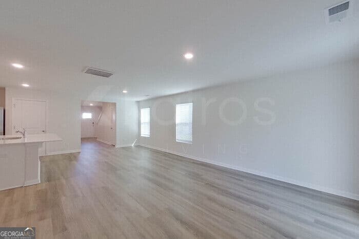 5 bedroom, 3 bathroom, 2,361 sq ft single family residence for rent at 112 Overstreet Way, Springfield, GA 31329 for $2,445 a month — photo 2