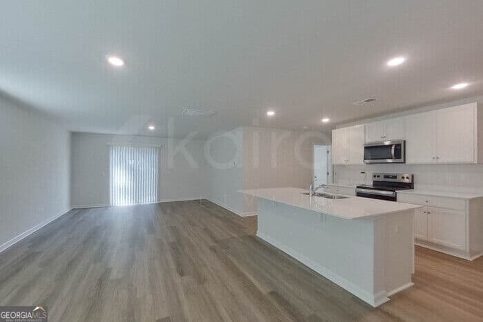 5 bedroom, 3 bathroom, 2,361 sq ft single family residence for rent at 112 Overstreet Way, Springfield, GA 31329 for $2,445 a month — photo 5