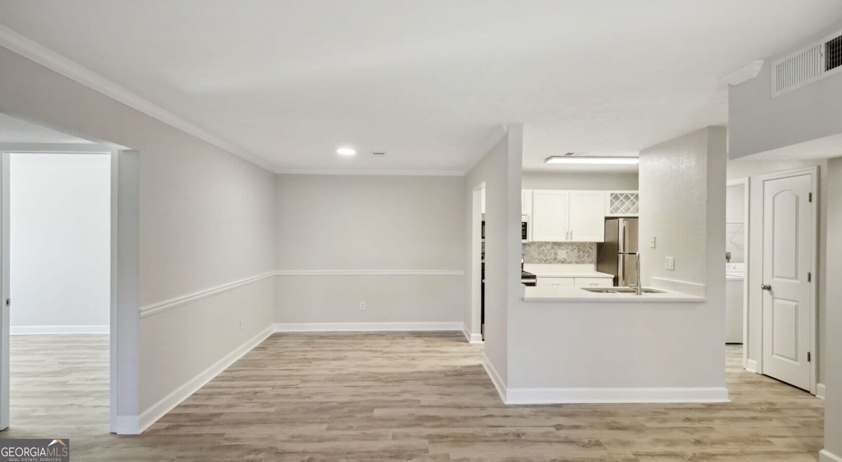 2 bedroom, 2 bathroom, 1,111 sq ft apartment for rent at 100 Pinhurst Drive 0718V, Atlanta, GA 30339 for $1,655 a month — photo 5