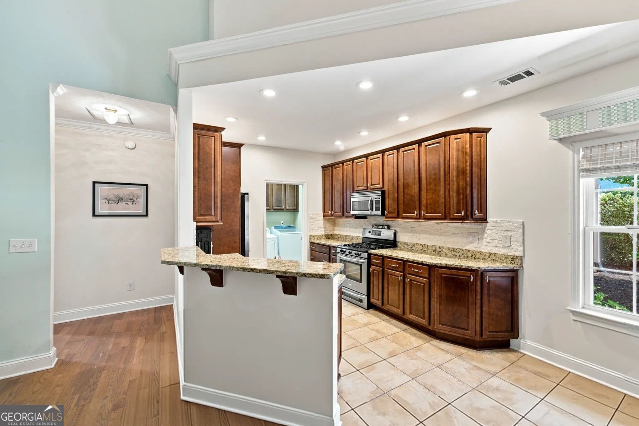 3 bedroom, 2 bathroom, 1,831 sq ft single family residence for sale at 5995 Cedar Lake Trail, Loganville, GA 30052 — photo 10