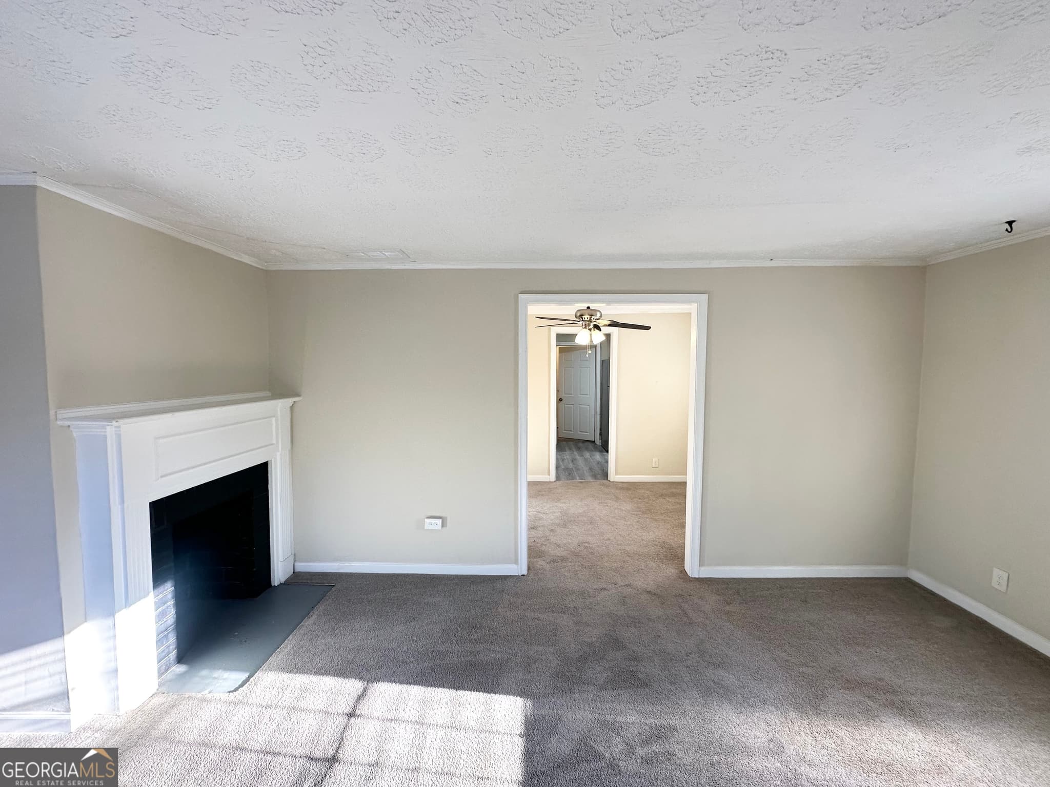 4 bedroom, 1 bathroom, 1,409 sq ft single family residence for sale at 1876 Flat Shoals Road, Atlanta, GA 30316 — photo 3