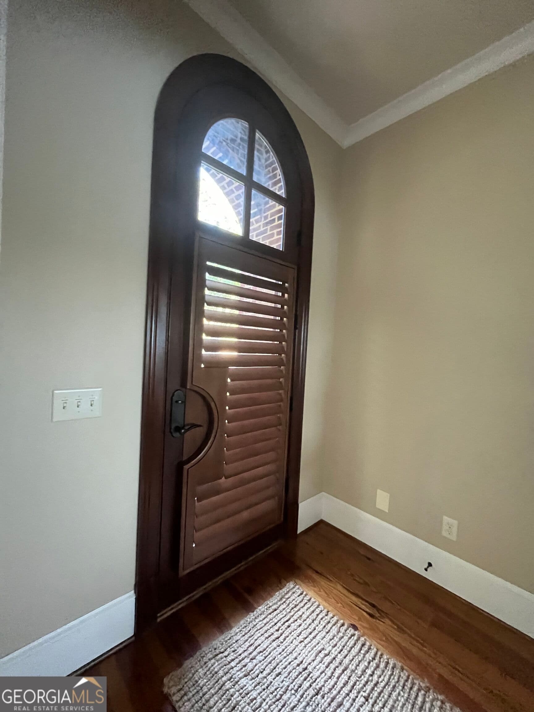 4 bedroom, 3 bathroom, 2,423 sq ft single family residence for sale at 1061 Tomahawk Court, White Plains, GA 30678 — photo 2