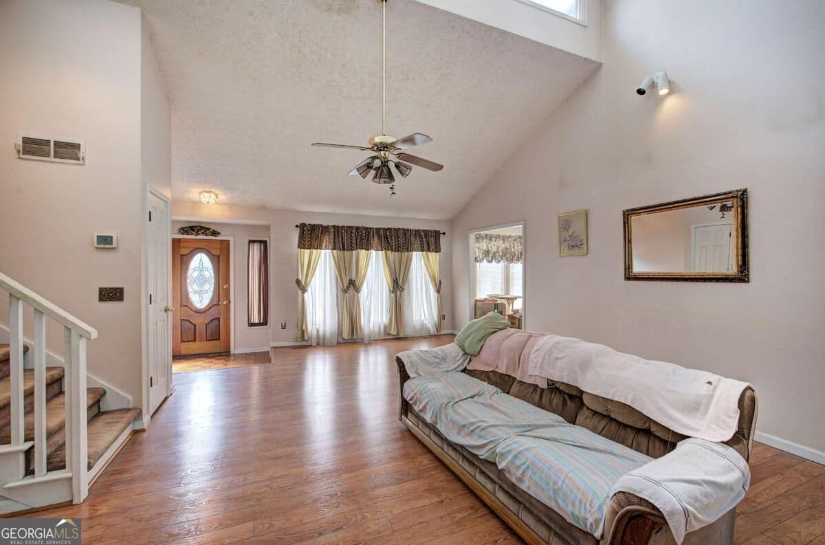 4 bedroom, 3 bathroom, 3,756 sq ft single family residence for sale at 18 Gentry Drive, Cartersville, GA 30120 — photo 6