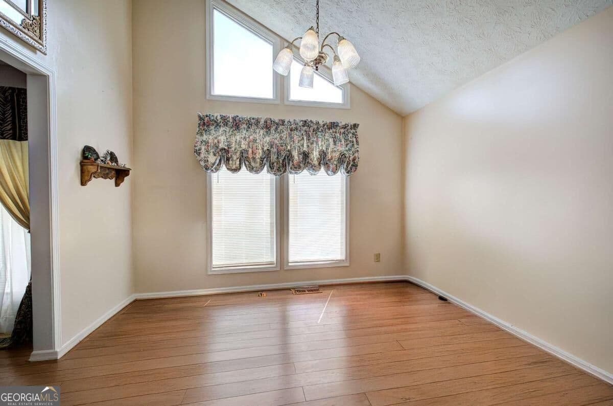 4 bedroom, 3 bathroom, 3,756 sq ft single family residence for sale at 18 Gentry Drive, Cartersville, GA 30120 — photo 7