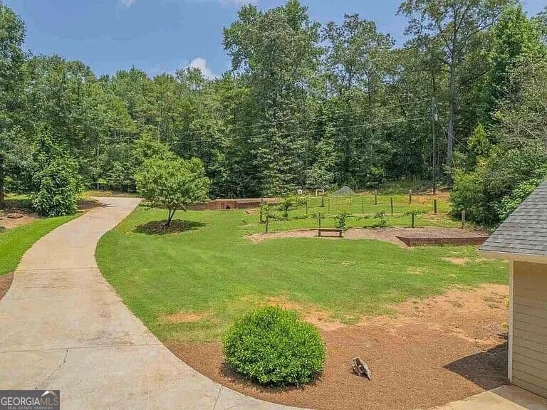 4 bedroom, 2 bathroom, 3,015 sq ft single family residence for sale at 599 Meadow Brook Lane, Royston, GA 30662 — photo 3
