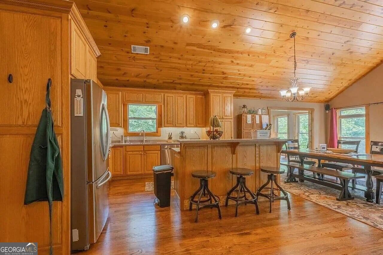 4 bedroom, 2 bathroom, 3,015 sq ft single family residence for sale at 599 Meadow Brook Lane, Royston, GA 30662 — photo 8