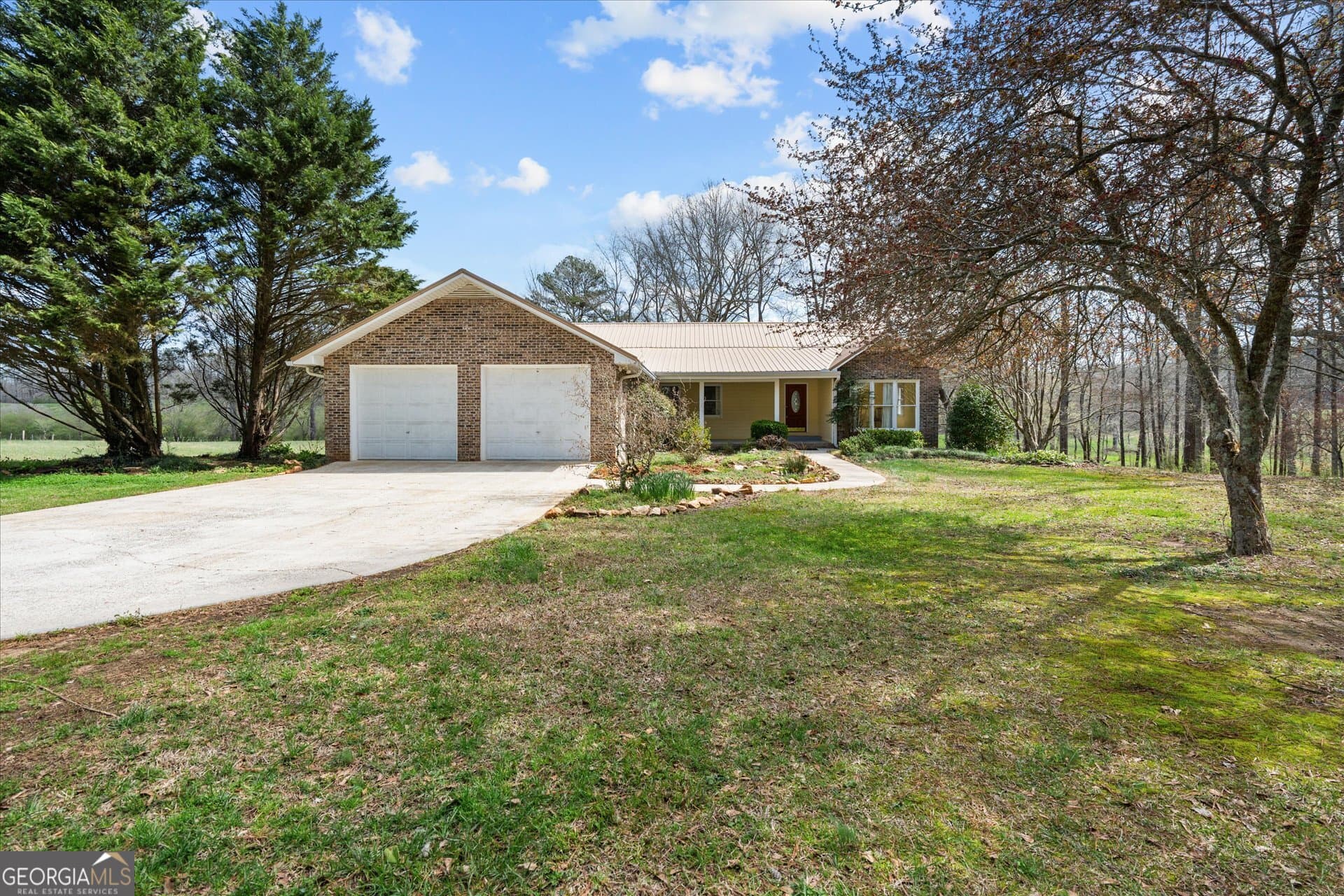 3 bedroom, 2.5 bathroom, 2,757 sq ft single family residence for sale at 1789 County Road 16, Raonoke, AL 36274 — photo 2