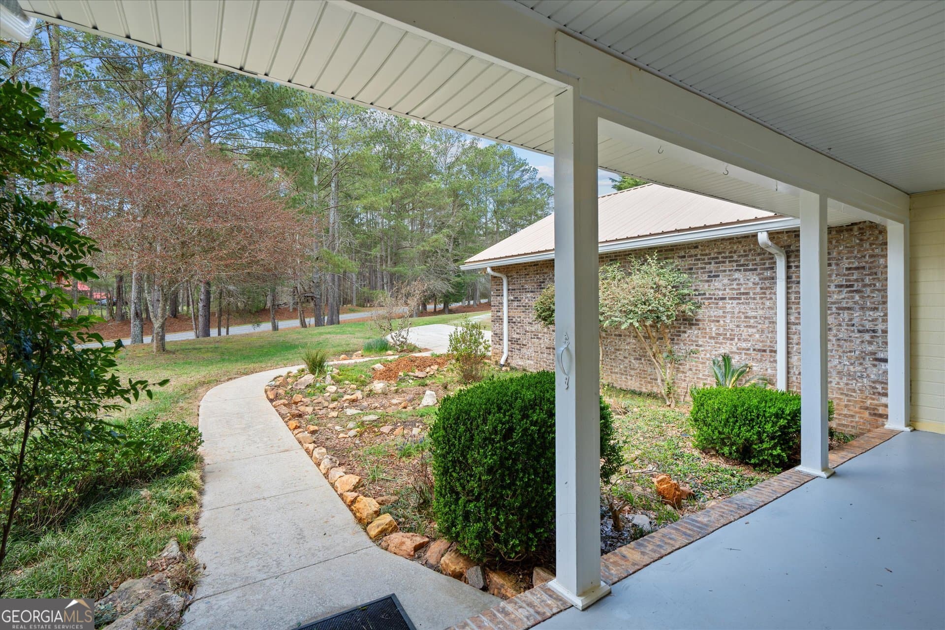 3 bedroom, 2.5 bathroom, 2,757 sq ft single family residence for sale at 1789 County Road 16, Raonoke, AL 36274 — photo 9