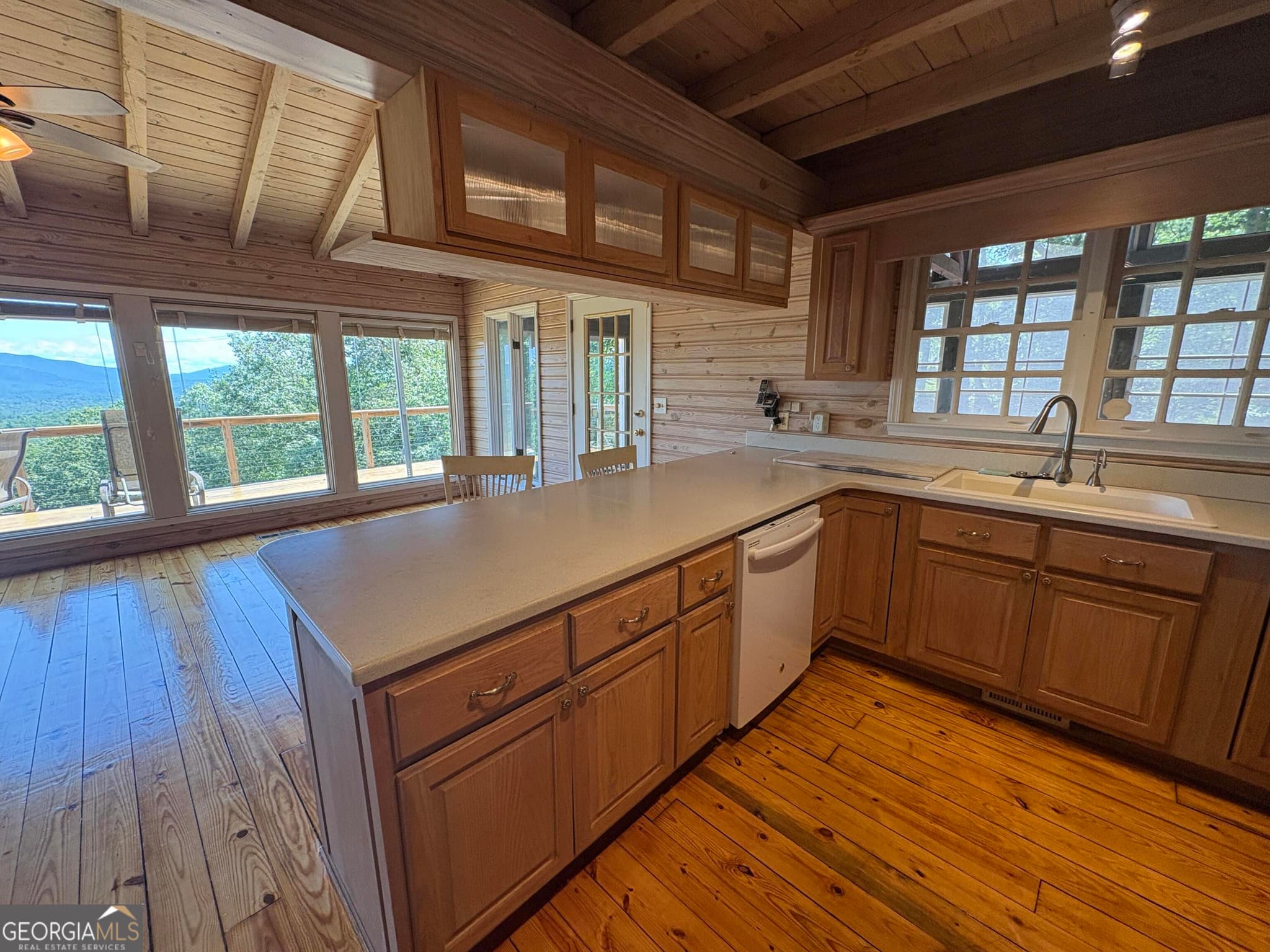 3 bedroom, 2 bathroom, 3,344 sq ft single family residence for sale at 86 Yonah View, Dahlonega, GA 30533 — photo 6
