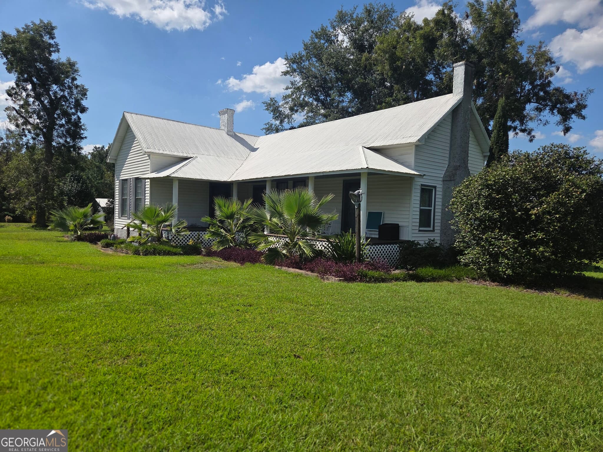 2 bedroom, 2 bathroom, 1,360 sq ft single family residence for sale at 981 Bells Ferry Road, Lumber City, GA 31549