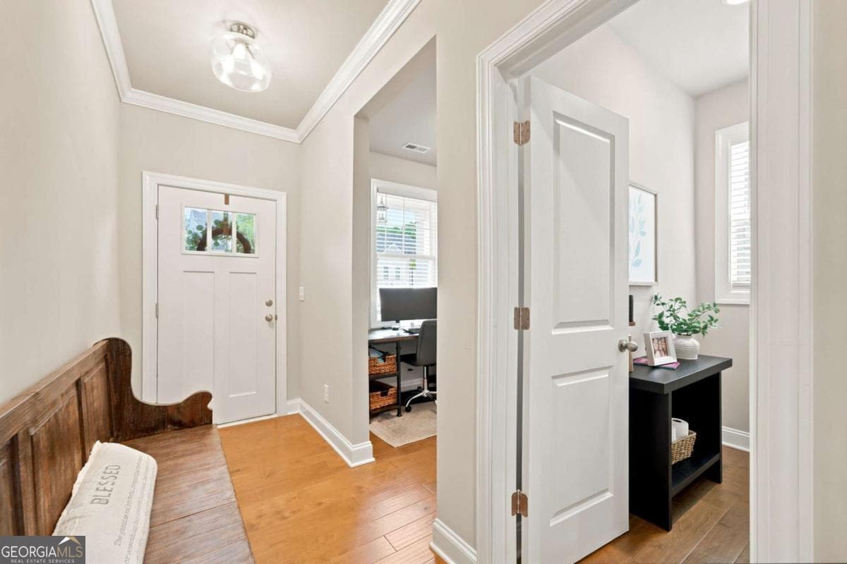 3 bedroom, 2.5 bathroom, 1,939 sq ft townhouse for sale at 217 Lakeside Place, Canton, GA 30114 — photo 6