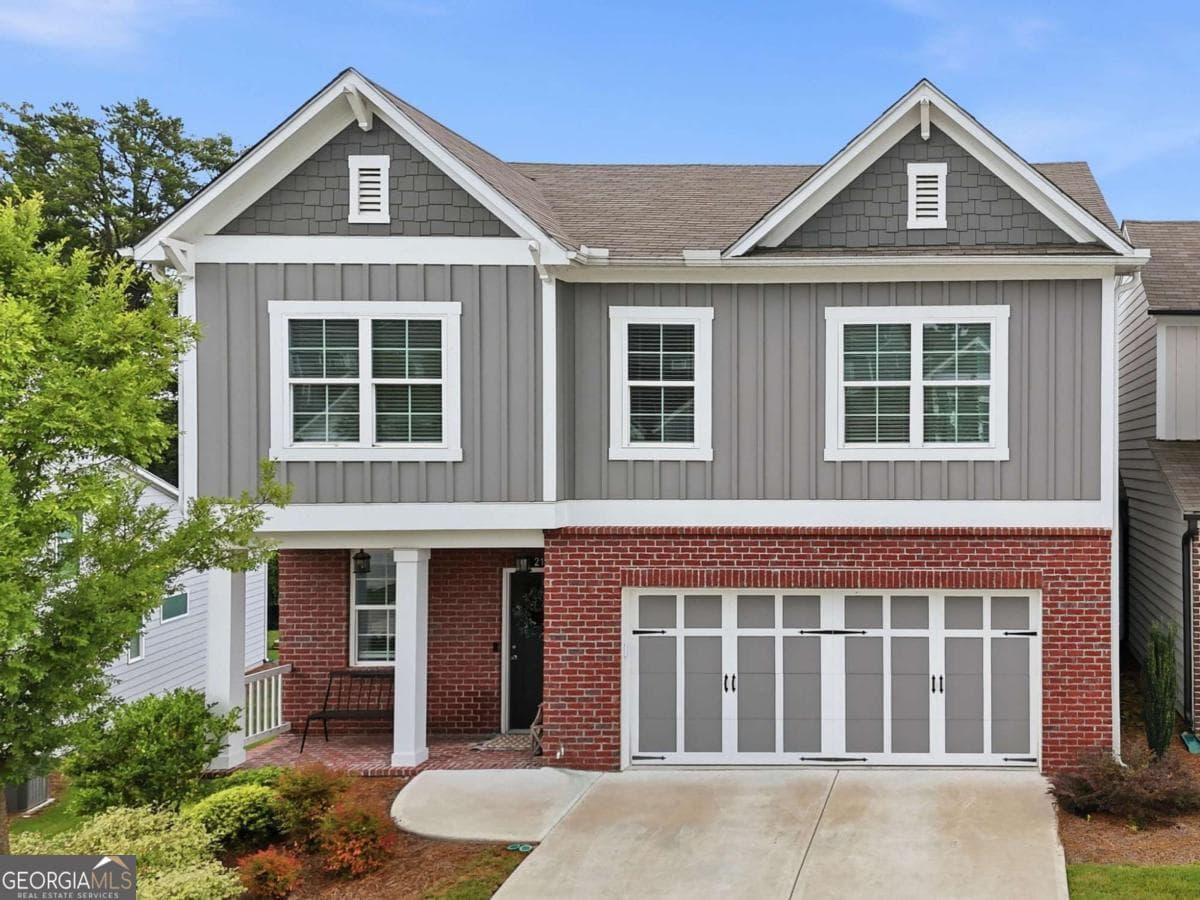 3 bedroom, 2.5 bathroom, 1,939 sq ft townhouse for sale at 217 Lakeside Place, Canton, GA 30114