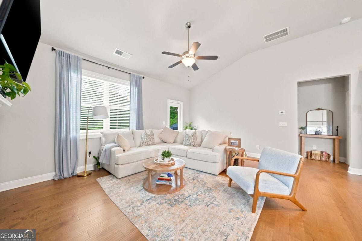 3 bedroom, 2.5 bathroom, 1,939 sq ft townhouse for sale at 217 Lakeside Place, Canton, GA 30114 — photo 10