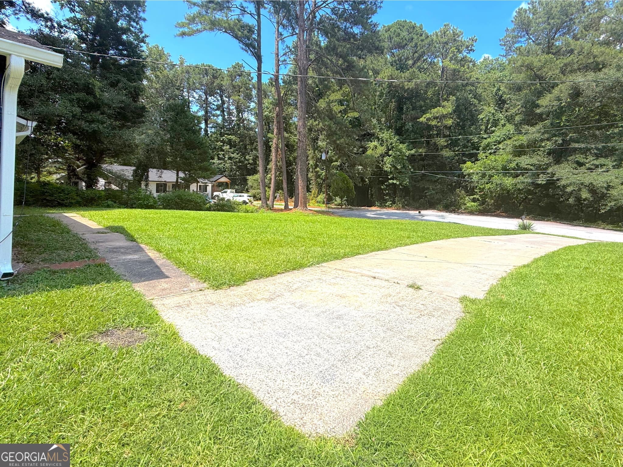 3 bedroom, 2 bathroom, 1,204 sq ft single family residence for rent at 813 Post Oak Circle, Lawrenceville, GA 30046 for $2,100 a month — photo 4