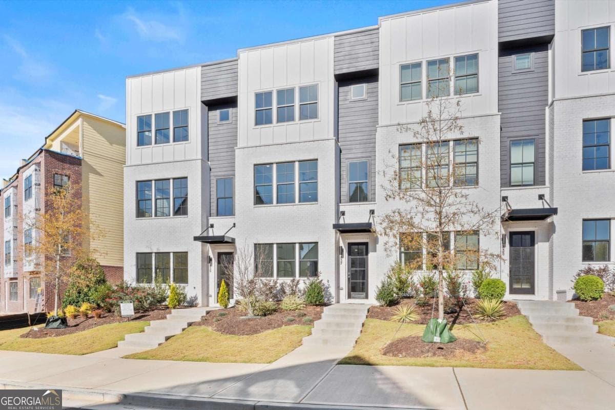 4 bedroom, 3.5 bathroom townhouse for sale at 437 Mezzo Lane 87, Alpharetta, GA 30009